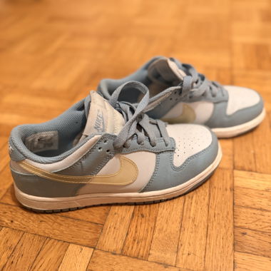 Blaue Nike Low-Top-Sneaker