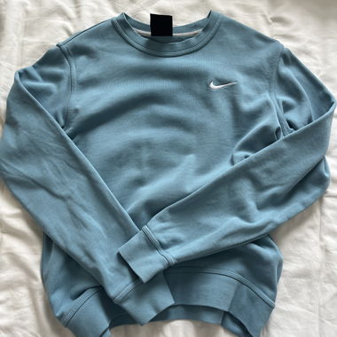 Nike sweatshirt 