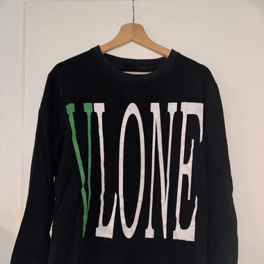 VLONE LONGSLEEVE 