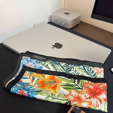 Zara 'Silk' Scarf - Size Medium (Floral Pattern)