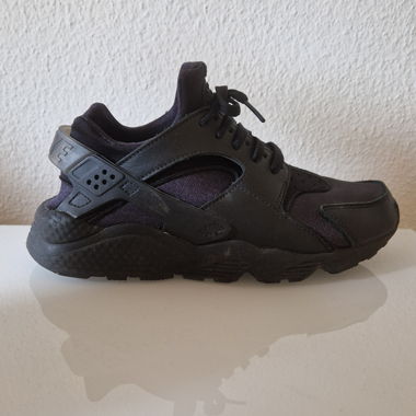 Baskets NIKE Huarache entièrement noires