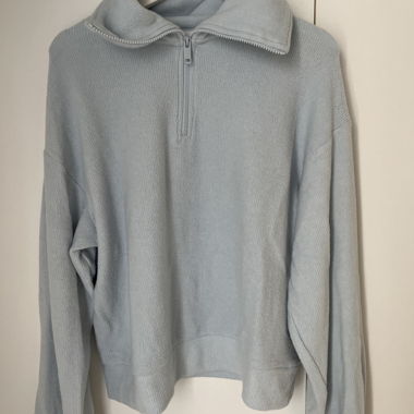 Maglione in pile azzurro chiaro