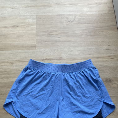 Short sport