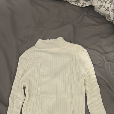 Dünnes enges pullover