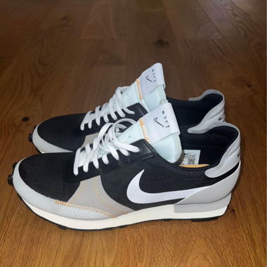 Nike DBREAK Sneaker black/grey