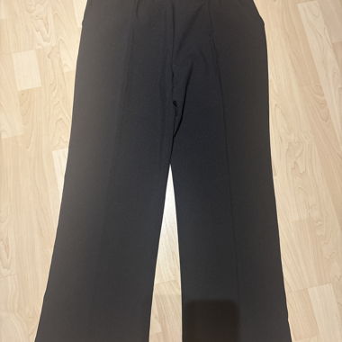Pantaloni neri in tessuto a gamba larga