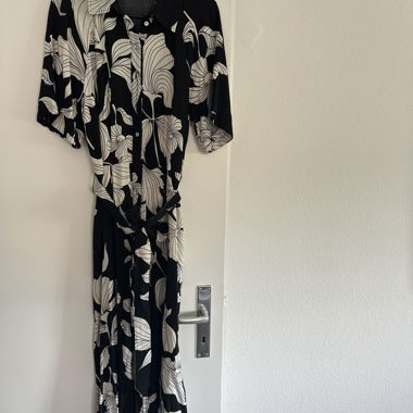 Robe chemisier florale noire