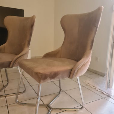 Chaises en velours