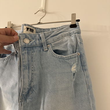 straight leg jeans 