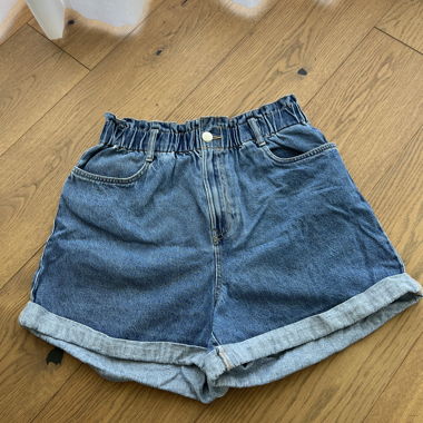 Jeans Shorts mit hohem Bund