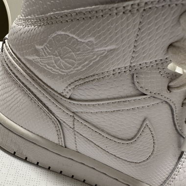 Jordan Snake Skin