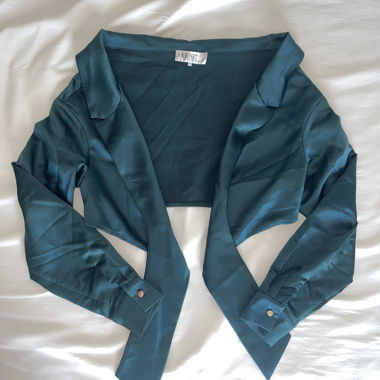 Green bolero