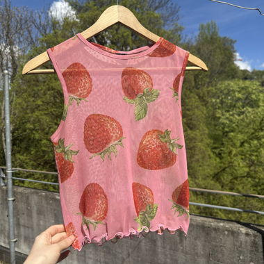 Strawberry Mesh Top Urban Outfitters S