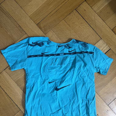 nike tshirt