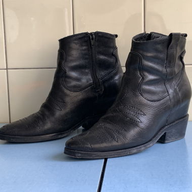 Stivali western neri in pelle