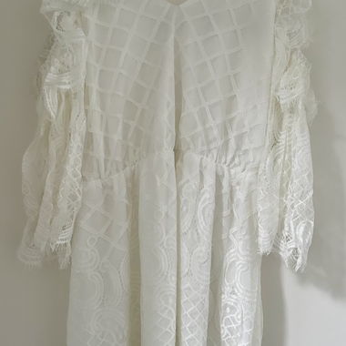 Weisser Spitzen-Jumpsuit Gr. M, Vera&Lucy