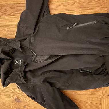 Iriedaily schwarze Kapuzenjacke