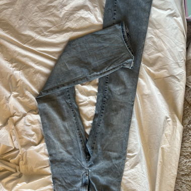 Jeans bootcut/ jeans a zampa