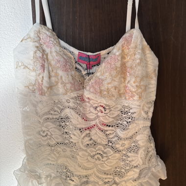 Lace floral Cami Top Edikted 