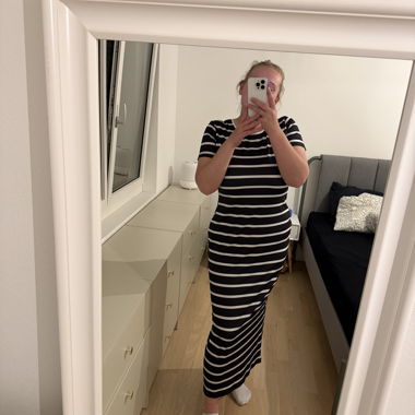 Langes Kleid