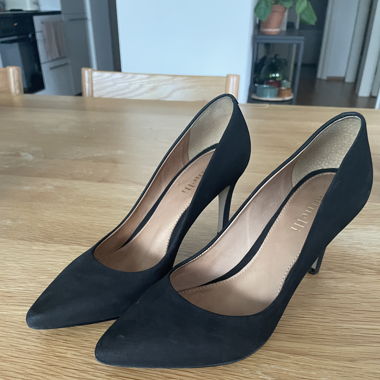 Escarpin noir Minelli