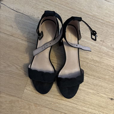 Black heeled sandals