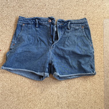 AMISU Jeansshorts blau EU 42