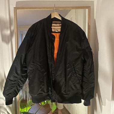 ALPHA INDUSTRIES BOMBER JACKET - 2XL