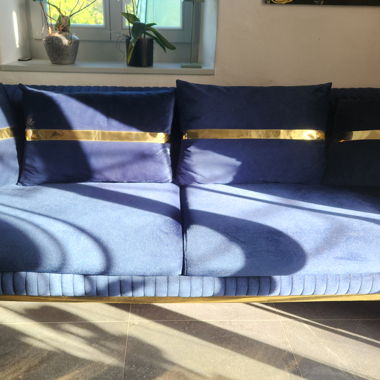2 Sofas  1 Sessel