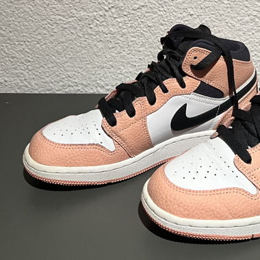 Nike Air Jordan 1