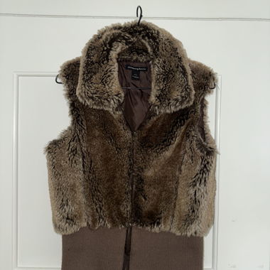 Gilet Y2K en fausse fourrure