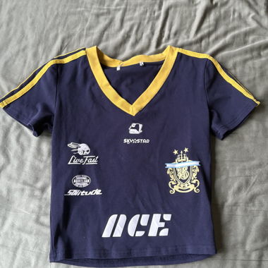 T-shirt court