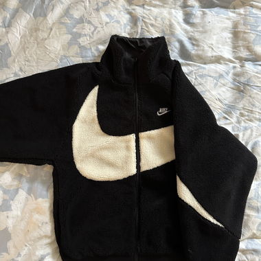 Nike Big Swoosh Reversible Jacke Schwarz/Weiss