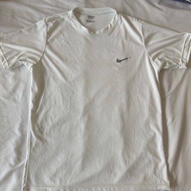 T-shirt sportivo Nike bianco