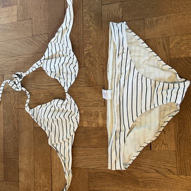 Set bikini a righe
