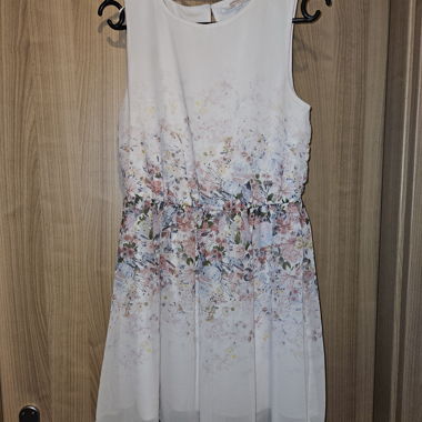 Robe sans manches fleurie