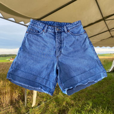 light jeans shorts