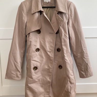 Light trenchcoat by Only
