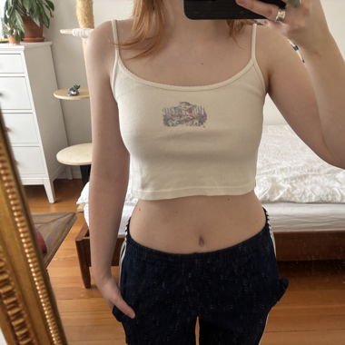 brandy melville cat crop top