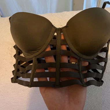 Soutien-gorge rembourré style cage kaki