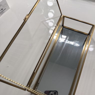 Boîte de rangement en bijoux dorée