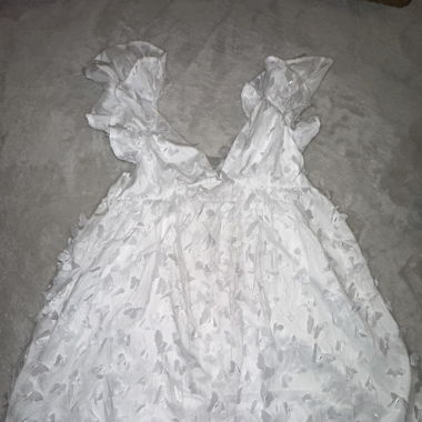 Süsses Kleid, mit Schmetterlingen