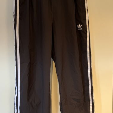 Pantalone sportivo Adidas grigio scuro