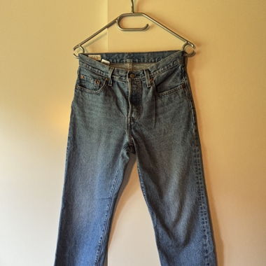 Levis Strauss & Co 501