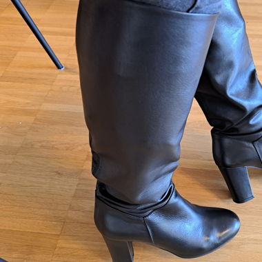 Knee Length Black Leather Boots 