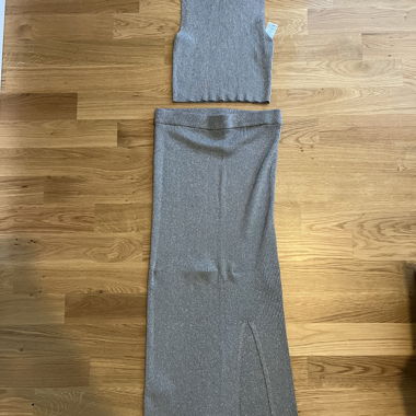 Set gonna e top grigio metallico ZARA