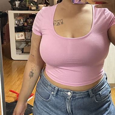 basic pink top🌸