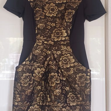 Elegantes Kleid mit Reissverschluss