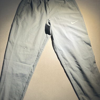 Nike running grey chalenger