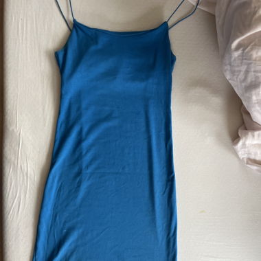 blaues enges mini kleid